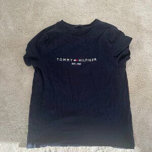 Tommy Hilfiger T shirt